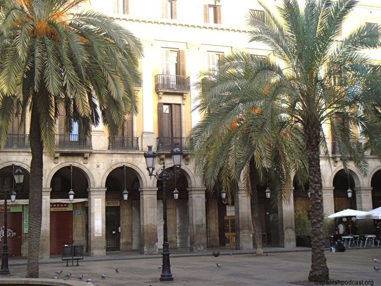 pça porticada:pça reial