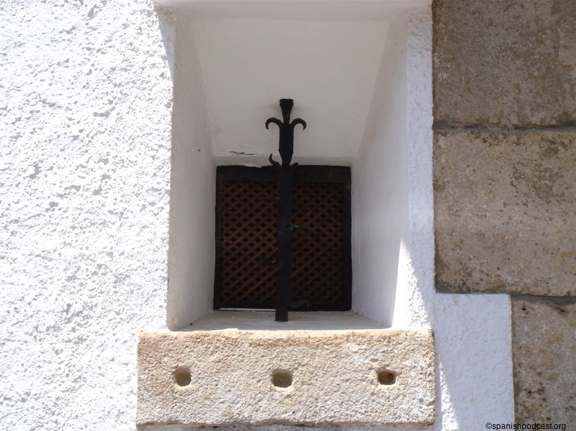 Una pequeña ventana, muy antígua