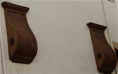 Típica ventana de Sitges, de madera y con celosías.