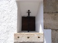 Una pequeña ventana, muy antígua