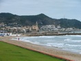Vista de Sitges, con el macizo del Garraf al fondo
