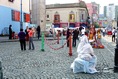 estatuas vivientes y artesanos