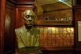 27borges busto