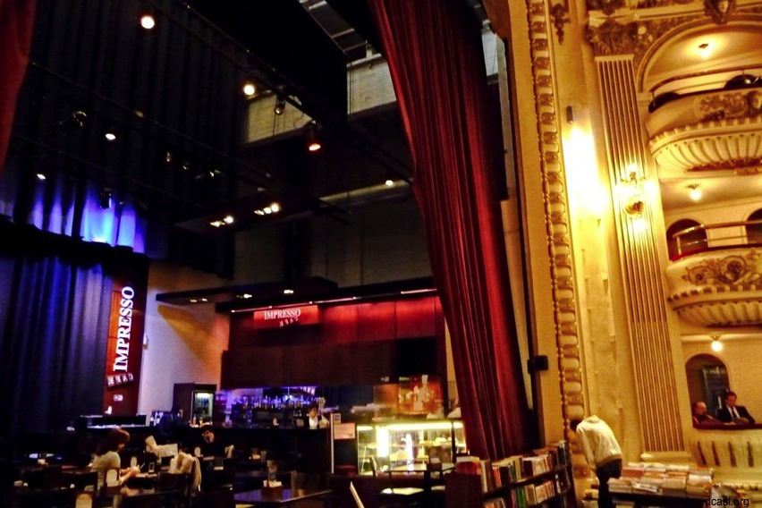 café escenario