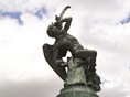 ángel caído nubes
