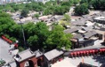 vista de un hutong de más cerca